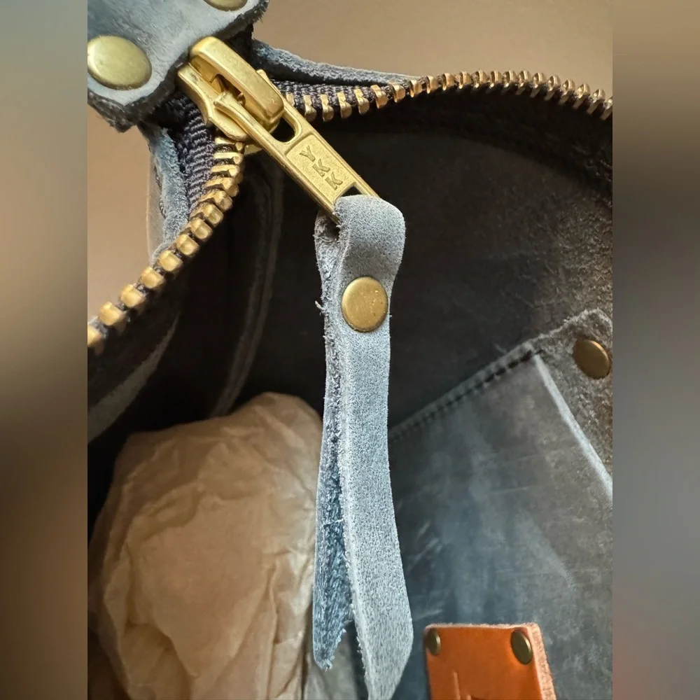 NWT Portland Leather Goods (PLG) Medium Storm Blue Grey Zippered Tote Tan Handle - Picture 11 of 11